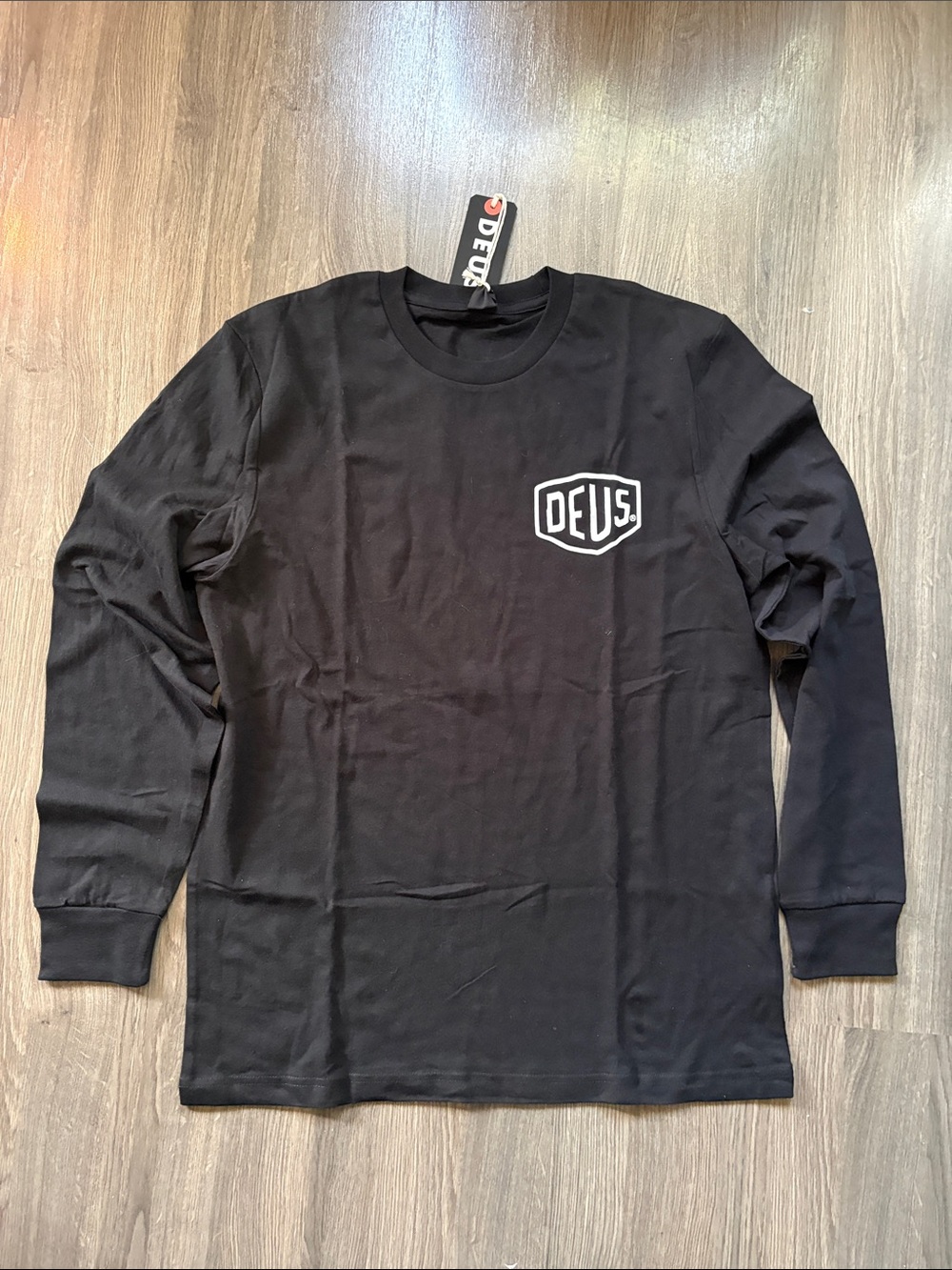 NWT DEUS EX MACHINA Black Long Sleeve Tee for Men